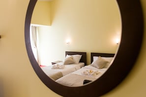 Comfort Twin Room | Premium bedding, desk, rollaway beds, free WiFi - Hotel Odissey (Budva)