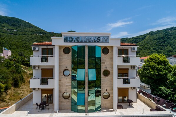 Property grounds - Hotel Odissey (Budva)
