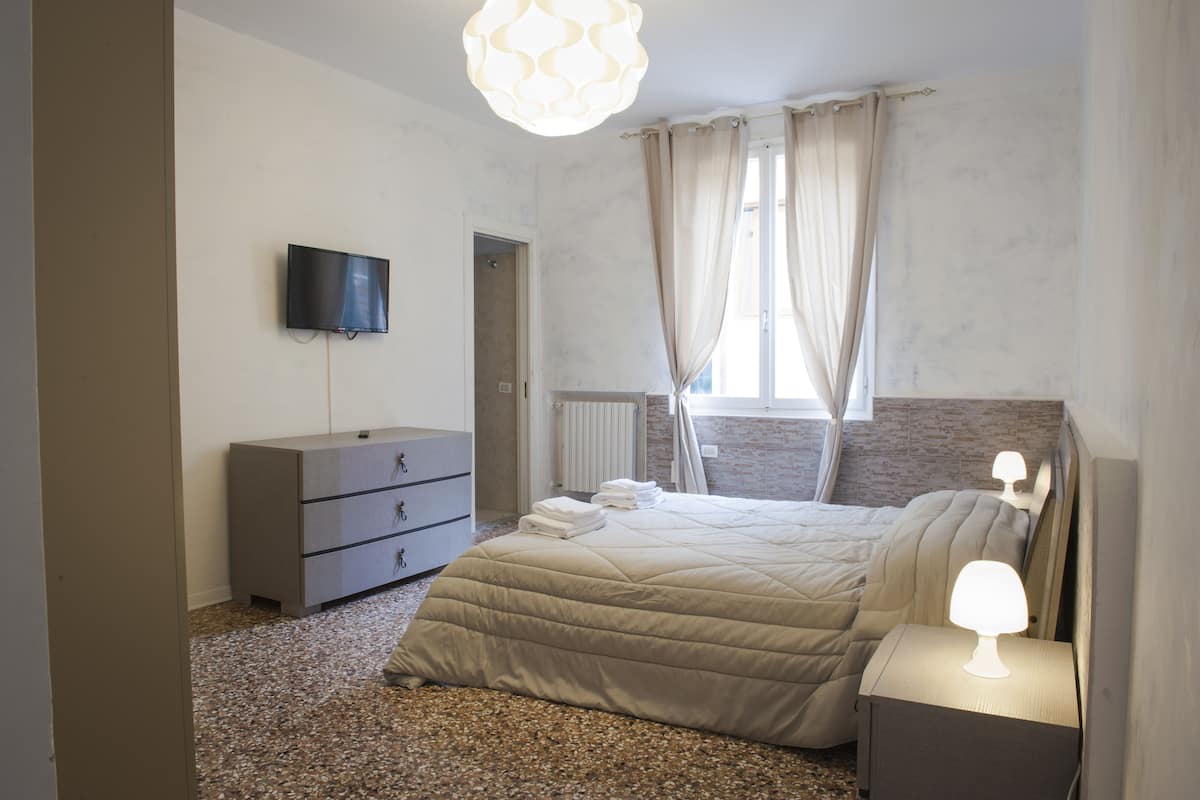 Appartement, 1 slaapkamer (Bathroom in room) | Gratis wifi