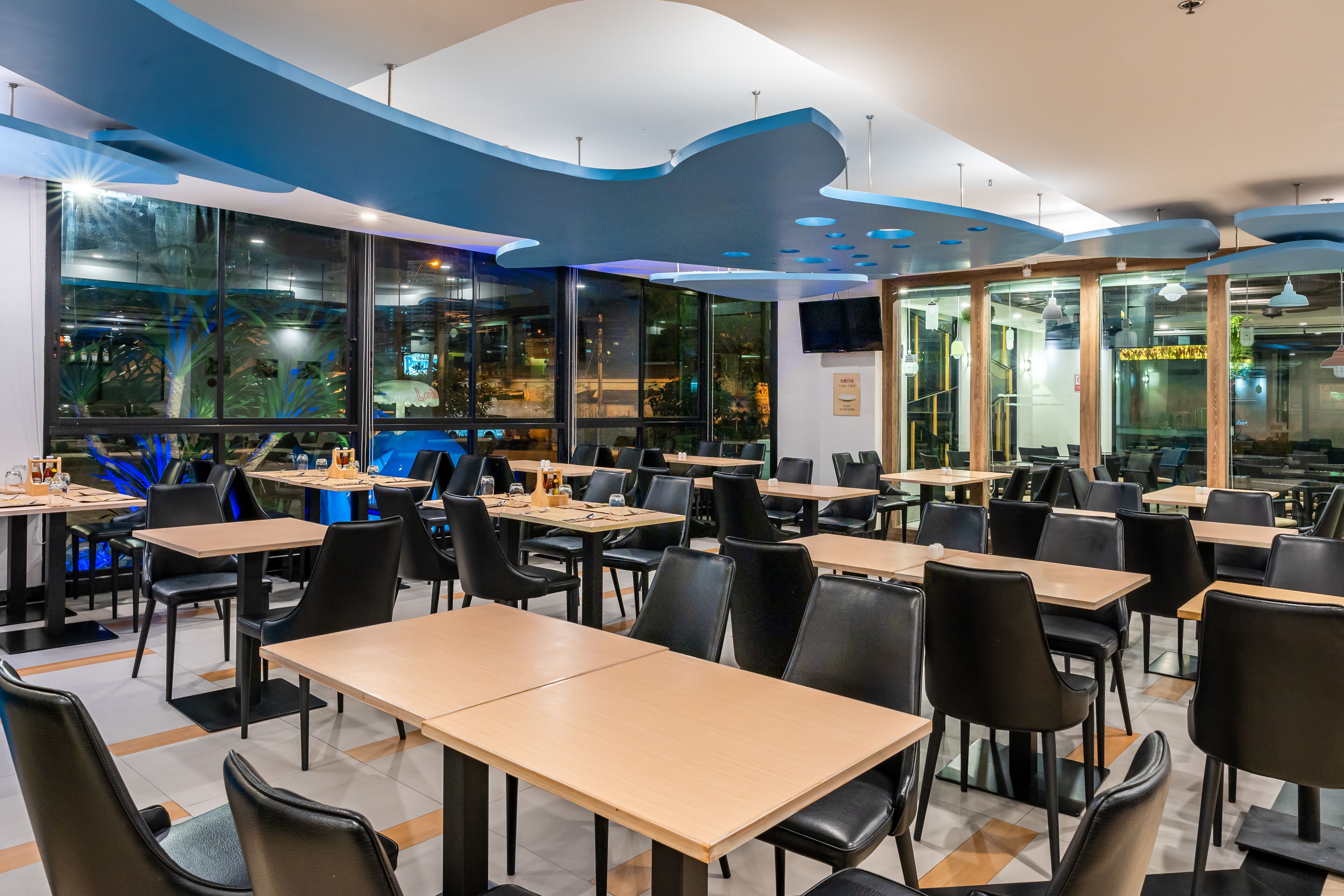 daily english breakfast (thb 250 per person)