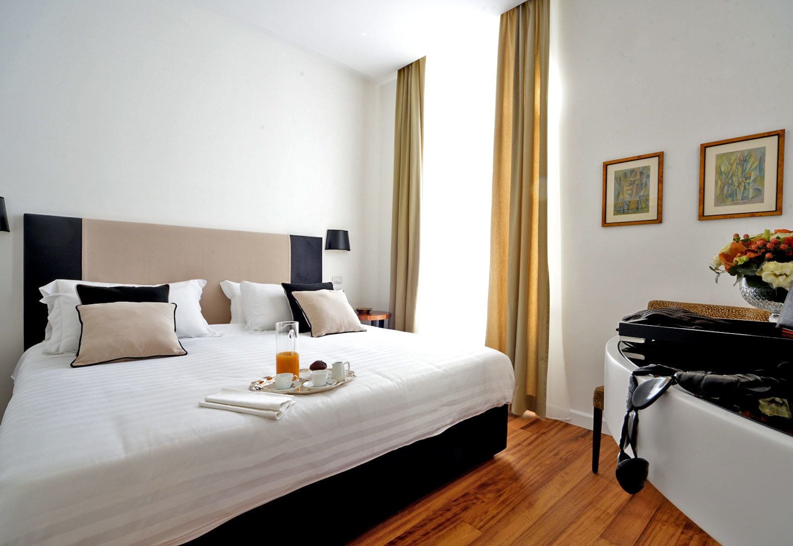 Photo - 900 Piazza del Popolo