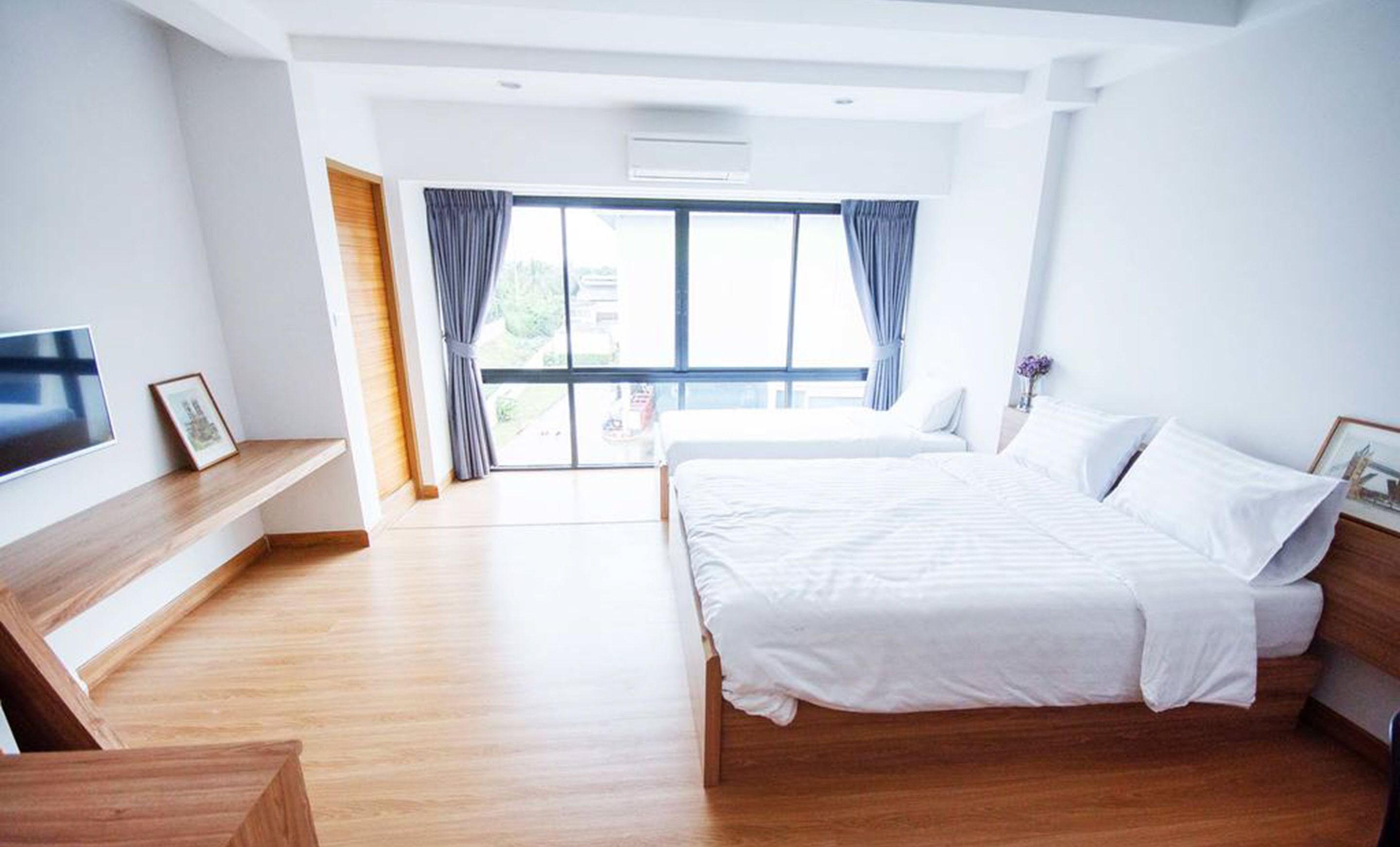 Deluxe Triple Room | Premium bedding, desk, blackout drapes, free WiFi