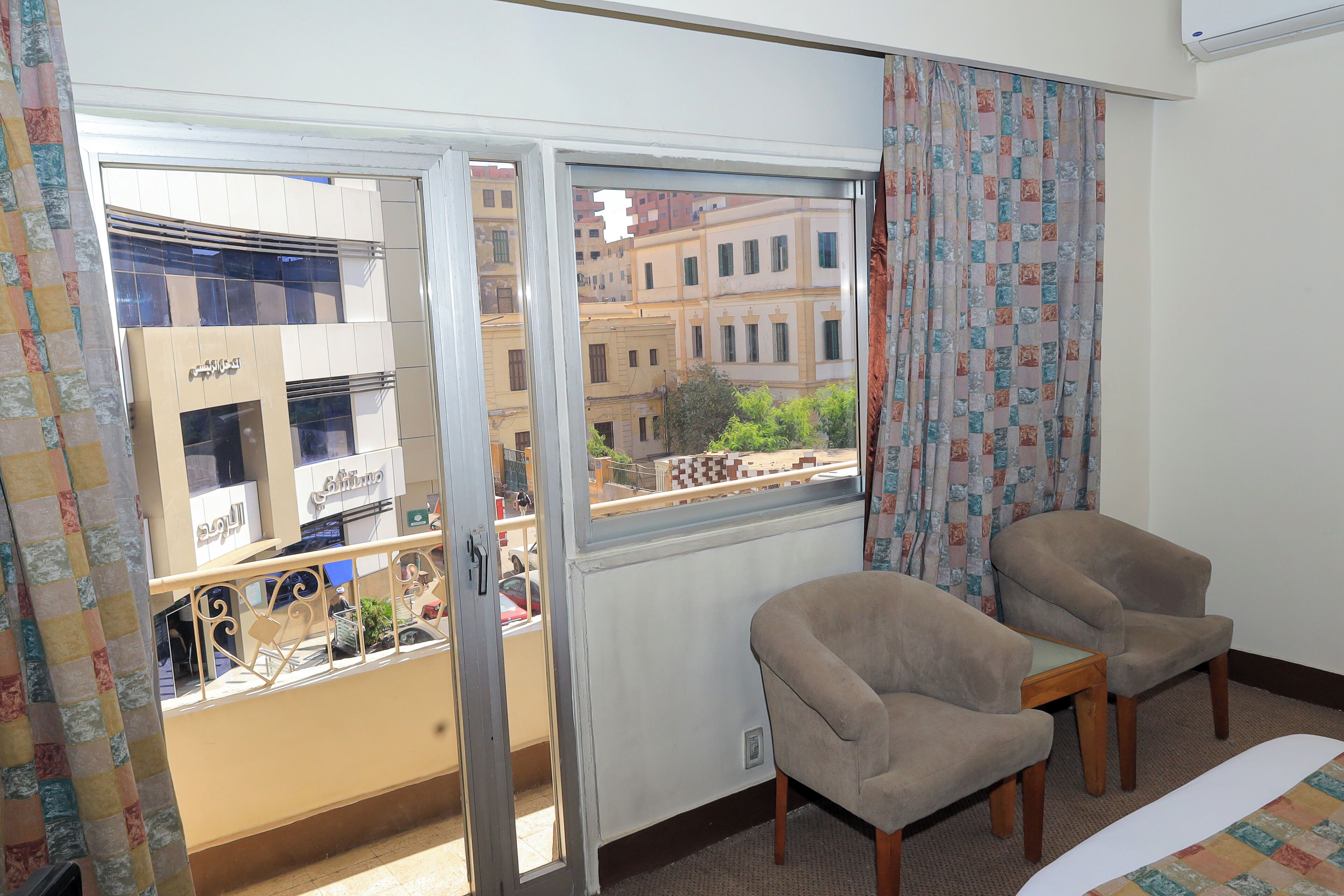 Photo - Hapi Hotel
