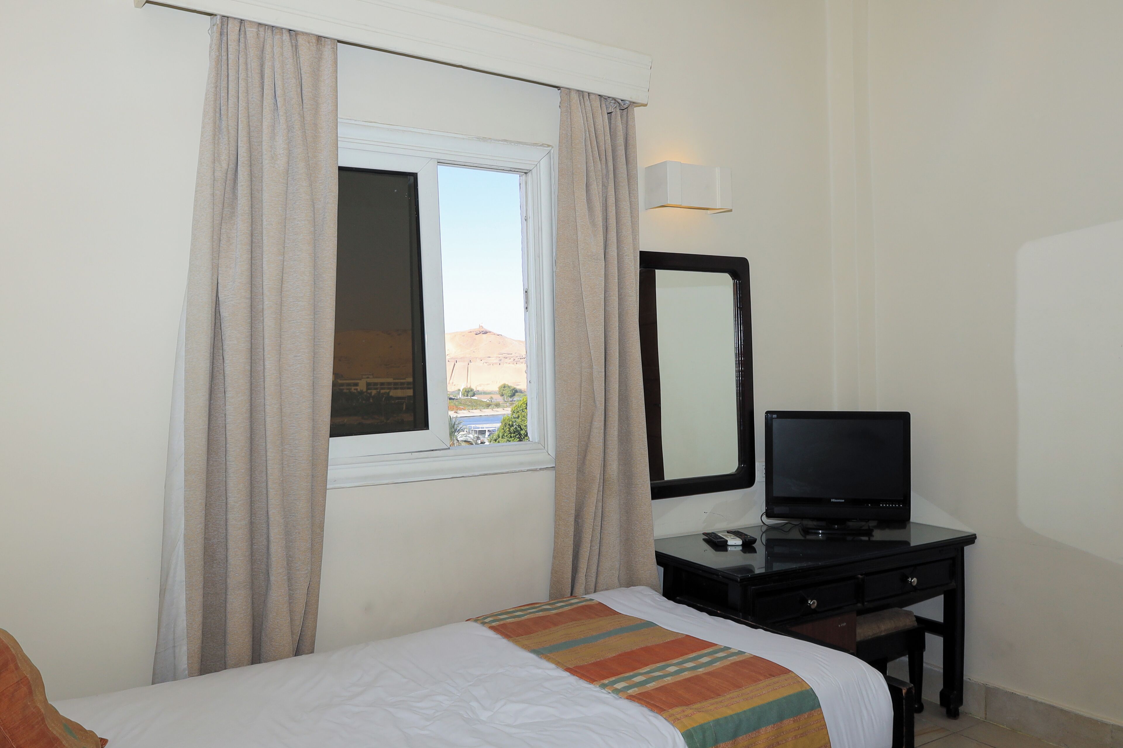Photo - Hapi Hotel