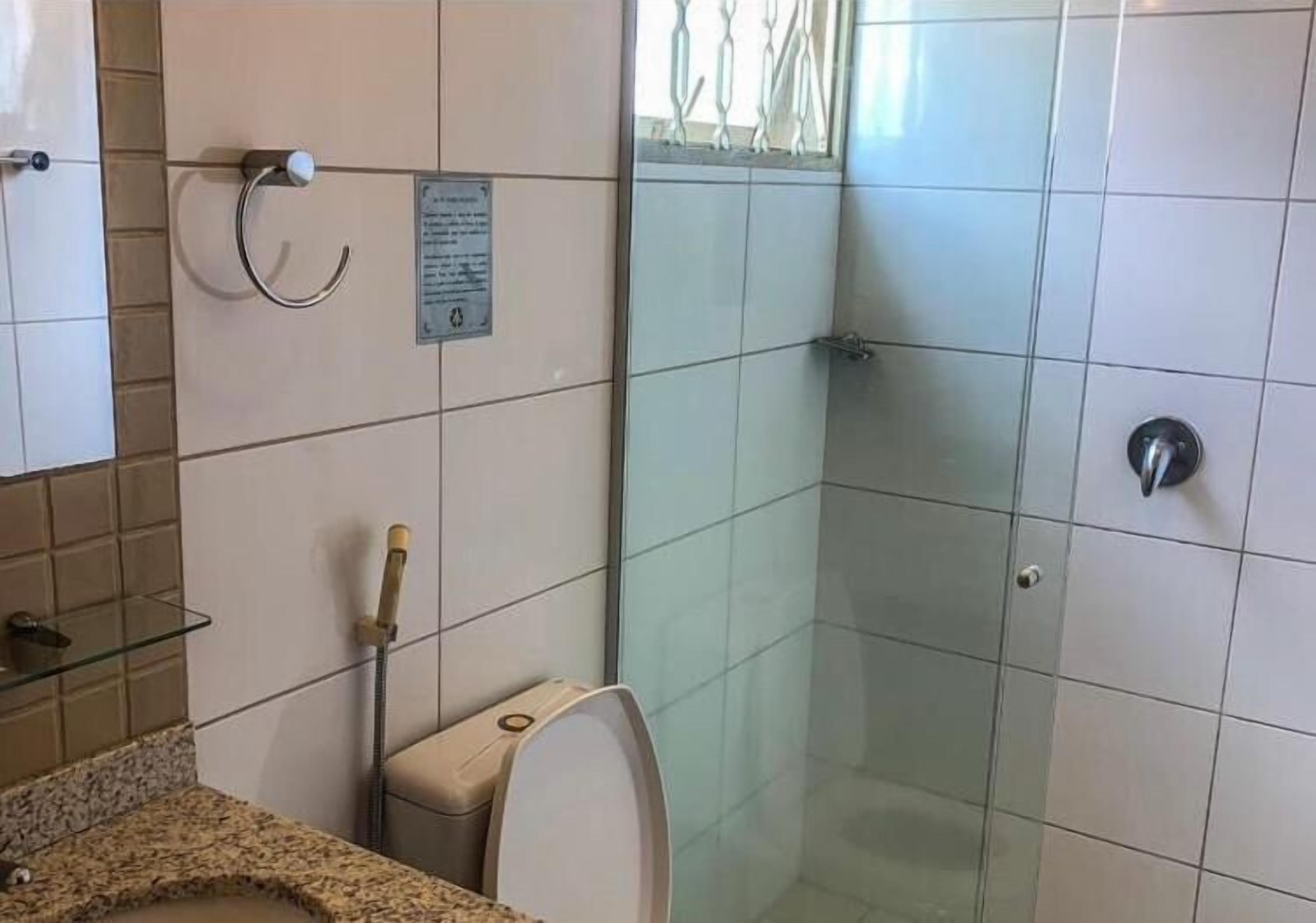 standard triple room | bathroom | shower, free toiletries, towels