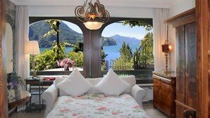 Comfort Villa, 4 Bedrooms, Patio, Mountain View (3 Ensuite Bathrooms) | Premium bedding, Select Comfort beds, in-room safe, iron/ironing board - Barony Le Pergole (Lugano)
