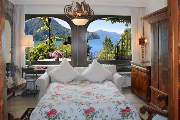 Villa Confort, 4 habitaciones, patio, vista a la montaña (3 Ensuite Bathrooms) | Ropa de cama de alta calidad y camas Select Comfort 