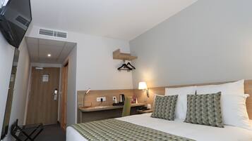 Doppelzimmer | Hochwertige Bettwaren, individuell dekoriert, individuell eingerichtet