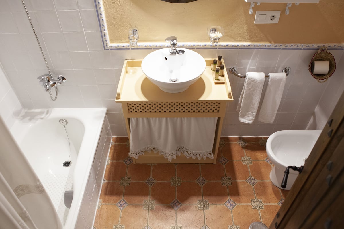 double or twin room, terrace, garden view | bathroom | free toiletries, hair dryer, towels