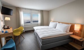 Standard Double Room | Premium bedding, desk, laptop workspace, blackout curtains - Hotel Pilatus Kulm (Kriens)
