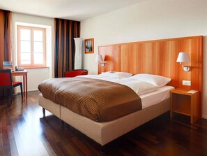 Unclassified image, 5 of 23, button - Hotel Pilatus-kulm (Kriens)
