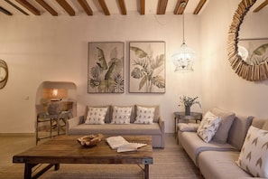 Apartment (Suite) | Living area