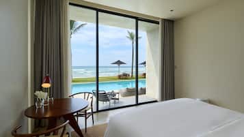 Premier Studio, 1 Bedroom, Balcony, Ocean View | Premium bedding, down comforters, pillowtop beds, in-room safe