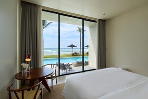 Premier Studio, 1 Bedroom, Balcony, Ocean View | Premium bedding, down comforters, pillowtop beds, in-room safe