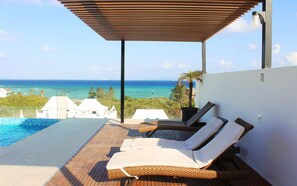 Sundeck