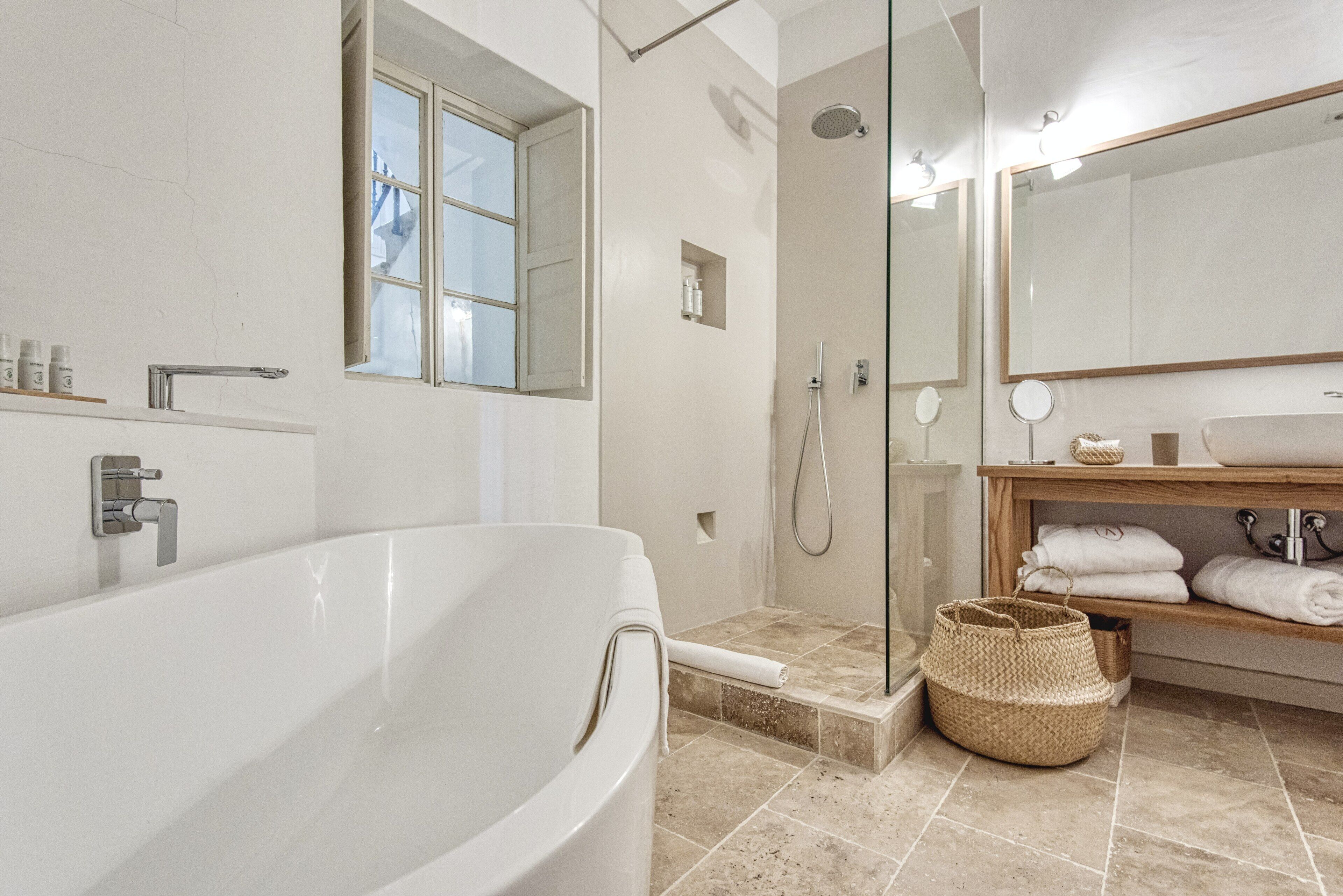 suite | bathroom | rainfall showerhead, free toiletries, hair dryer, bathrobes