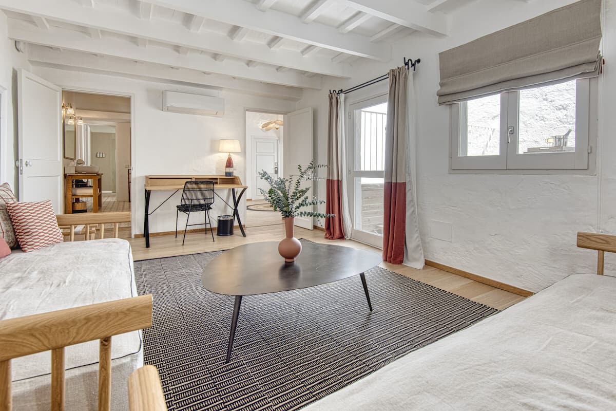 suite, terrace | living room