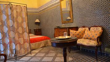 Classic-Doppelzimmer (Fassi) | Hochwertige Bettwaren, individuell dekoriert, individuell eingerichtet