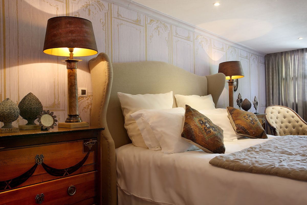 Premium bedding, minibar, in-room safe, free cots/infant beds