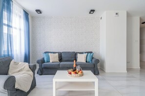 Apartamento (Sopocka Przystan X) | Tabla de planchar con plancha, cunas (de pago), wifi gratis