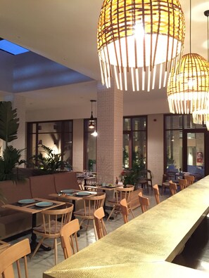 Bar (on property) - Be Live Experience Marrakech Palmeraie - All Inclusive (Marrakech)