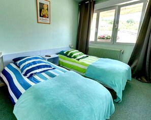 Desk, free WiFi - Hôtel Bel Air (Marville)