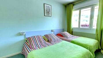 Bàn, truy cập Internet không dây miễn phí