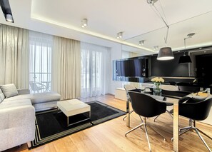 Appartement | Salle de séjour | Télévision à écran plat de 1 pouces avec chaînes par câble, télévision