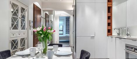 Appartement | Salle de séjour | Télévision à écran plat de 1 pouces avec chaînes par câble, télévision