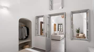 Premium Suite, 2 Bedrooms, Hot Tub (Calypso) | Hypo-allergenic bedding, minibar, in-room safe, soundproofing