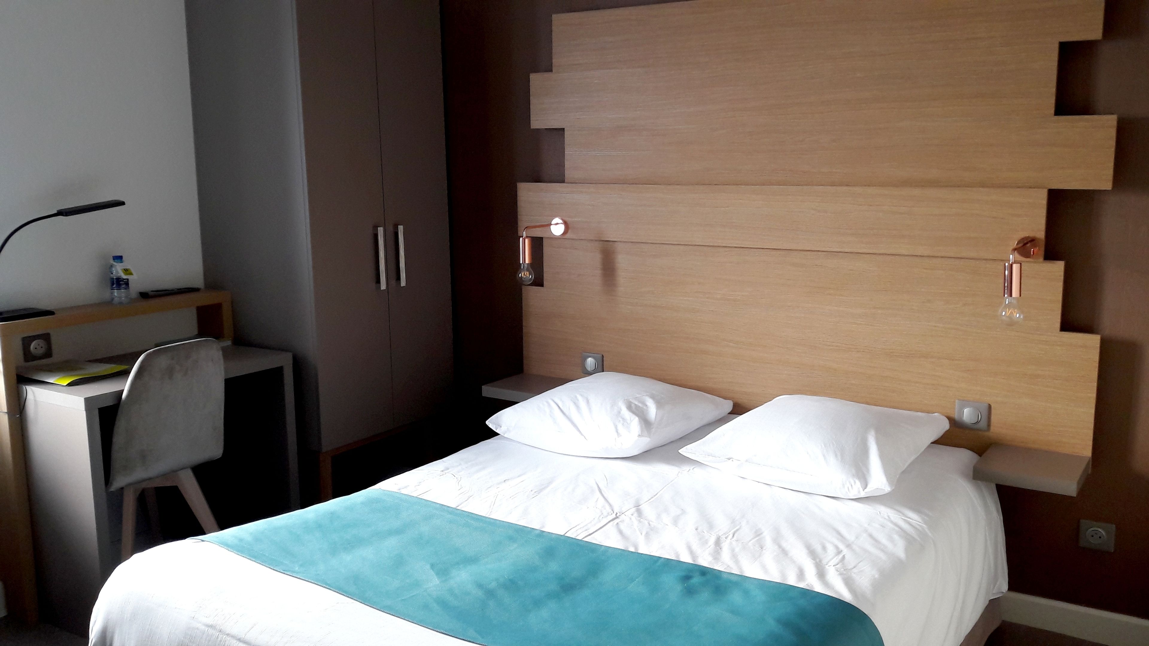 standard double room | desk, free wifi