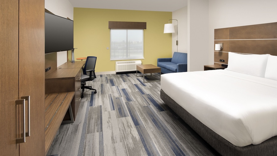 Holiday Inn Express & Suites San Antonio North - Windcrest by IHG