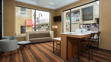 ์๋ฐ ์์ค ๋ด ํธ์ ์์ค/์๋น์ค