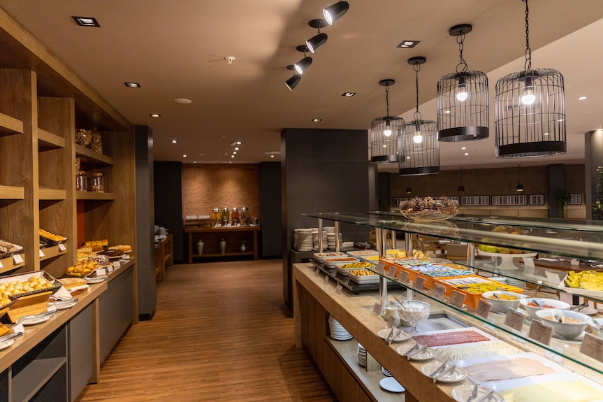 JL Hotel by Bourbon Reviews, Deals & Photos 2025 - Expedia