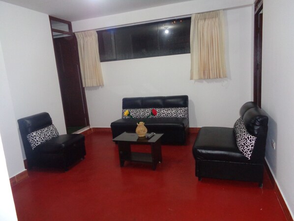 Living room - Hostal y Apartamentos Guest Home (Cusco)