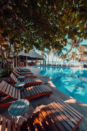 Outdoor pool - Socialtel Jaco (Jacó)