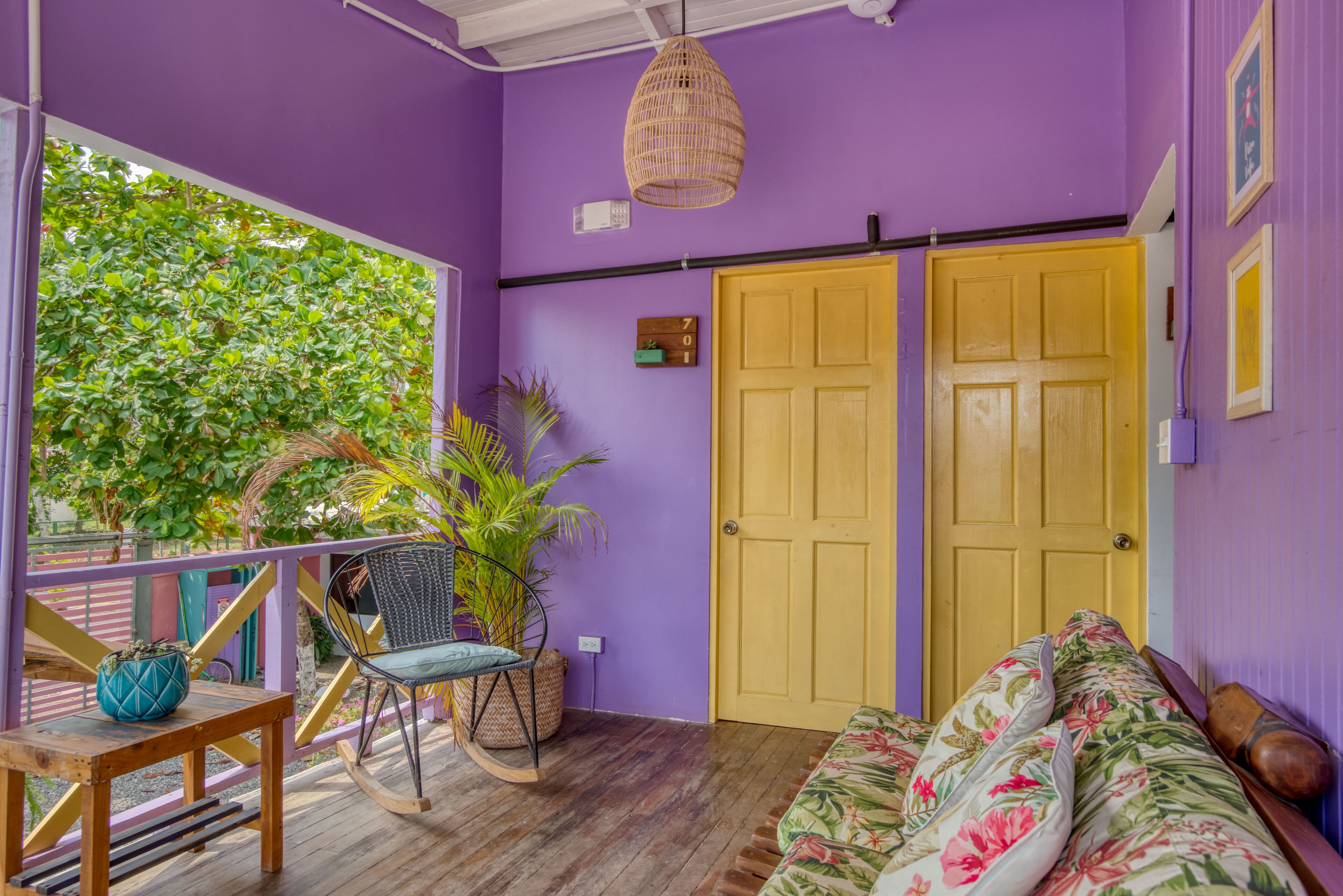 Small Room Shared Bathroom | Living area