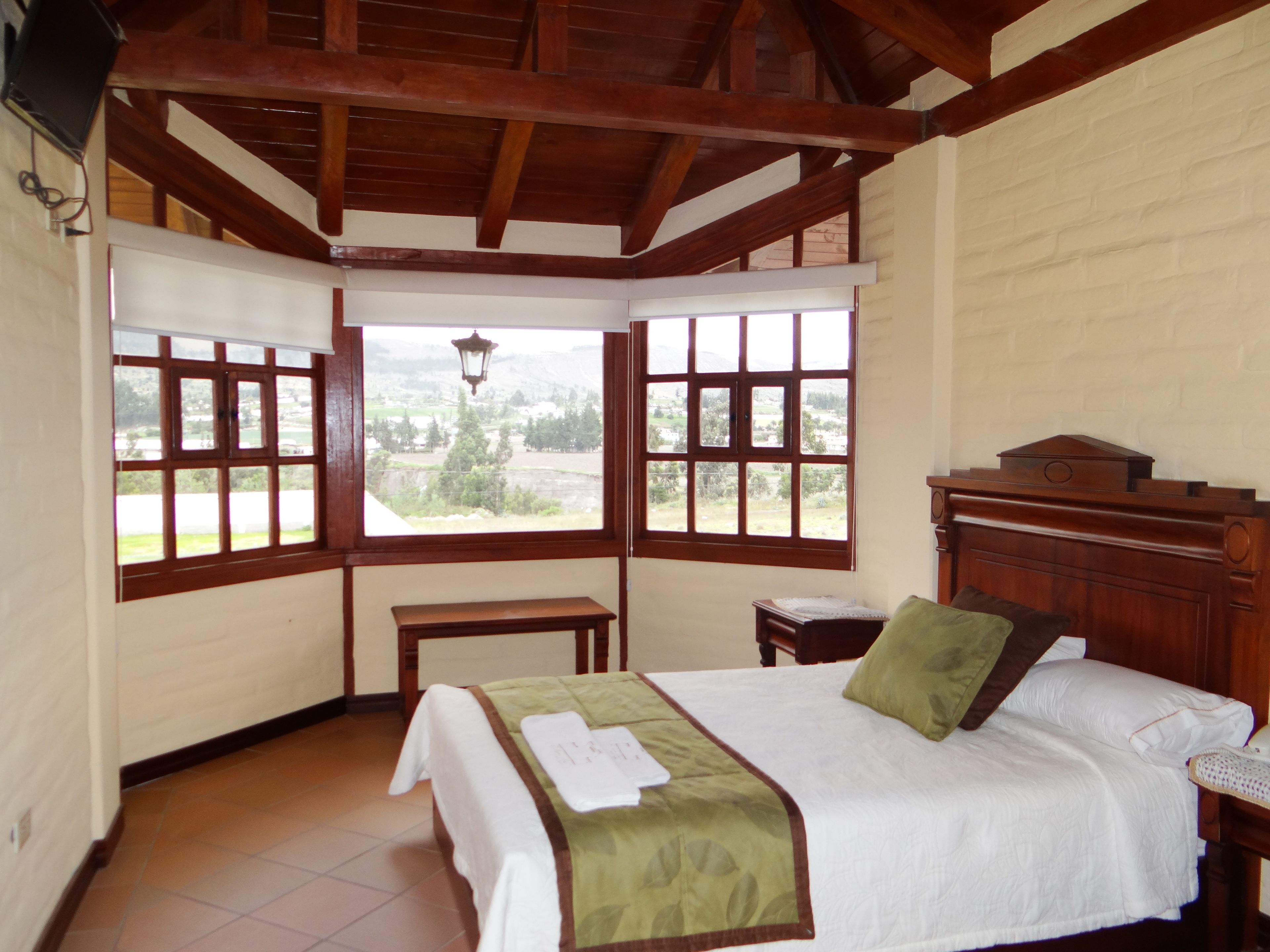 Traditional Quadruple Room, 2 Queen Beds | Free WiFi
