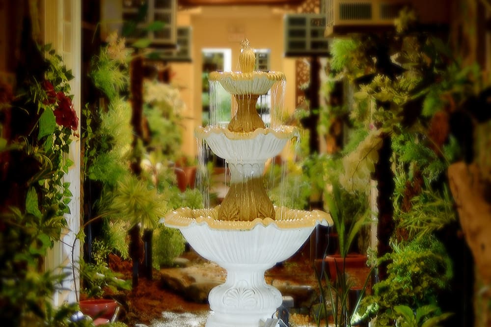 Sierra Hotel