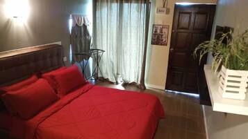 Tamara Chalet | Desk, iron/ironing board, rollaway beds, free WiFi