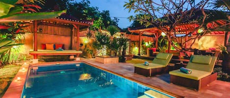 Outdoor pool, sun loungers