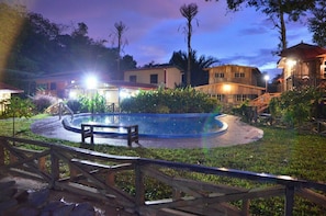 Outdoor pool - Borneo Tree House (Kota Kinabalu)