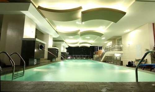 Sea Pearl Manila Suites