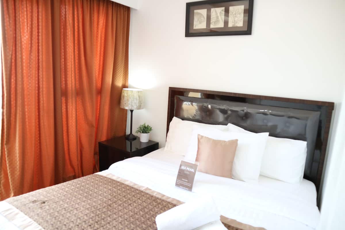 Premier Room | In-room safe, WiFi (free)