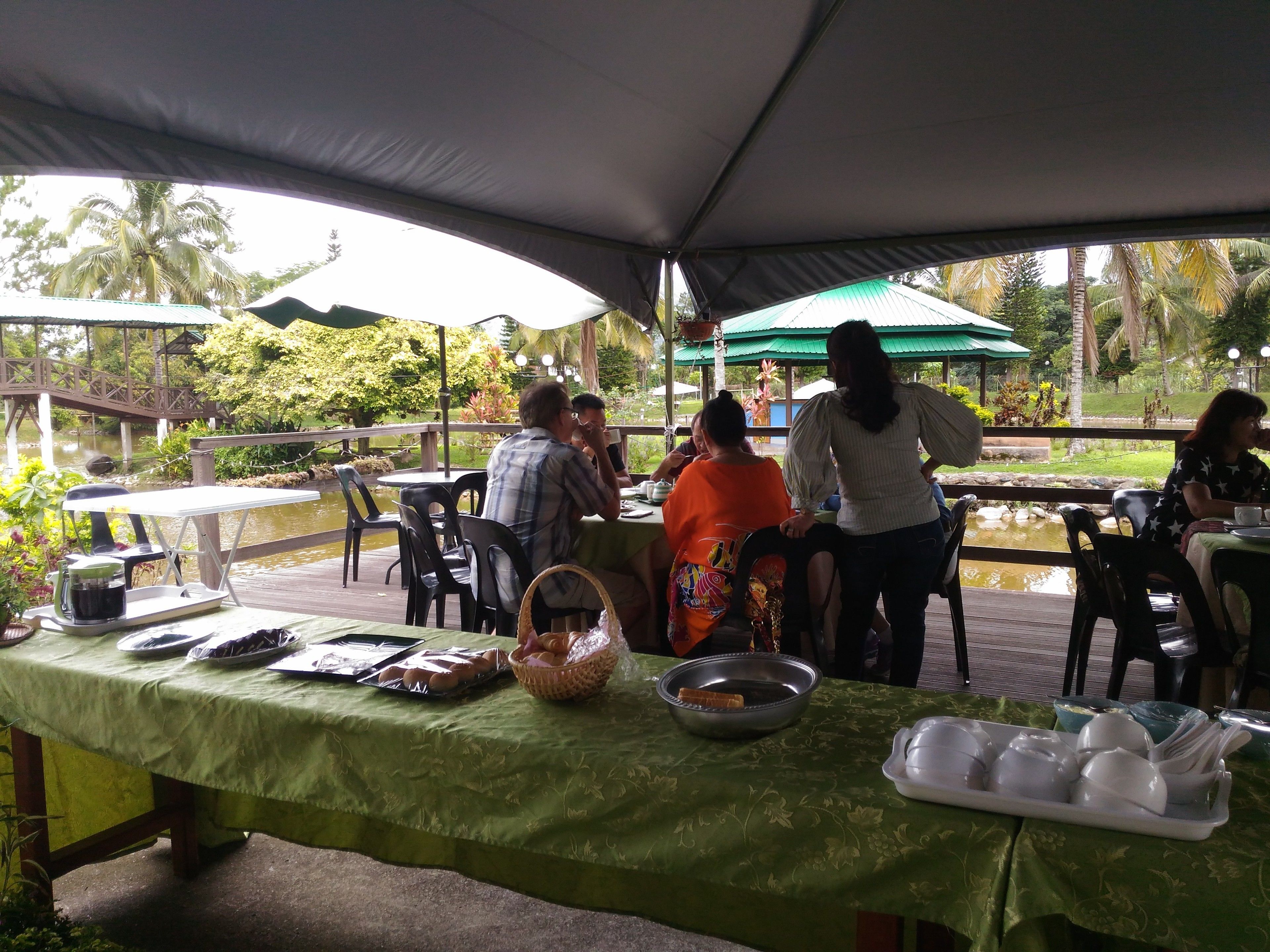 Daily cooked-to-order breakfast for a fee