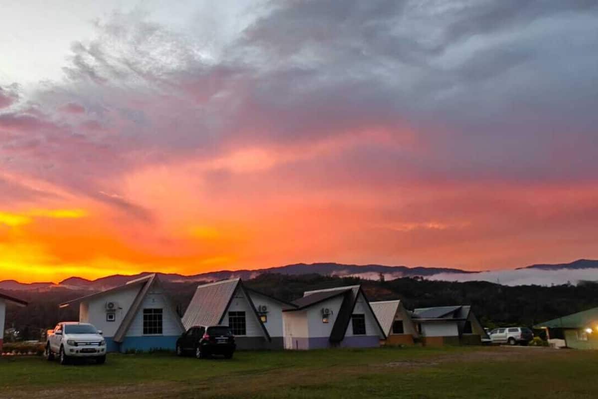 Cabin tiện nghi đơn giản | Nệm có lớp đệm bông, bàn ủi/dụng cụ ủi quần áo 