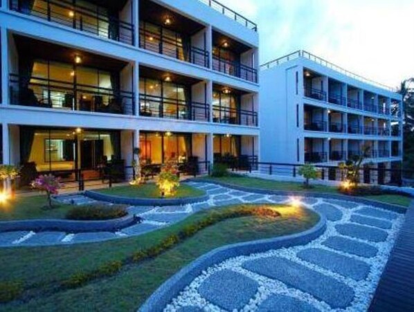 Exterior - The Kris Resort Condotel at Bagtao Beach (Choeng Thale)