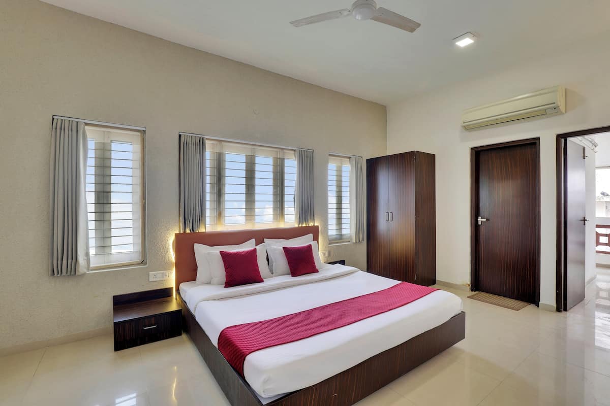 Premium bedding, down duvets, in-room safe, individually decorated