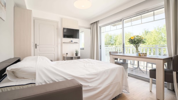 Studio – comfort | Oppholdsrom | TV