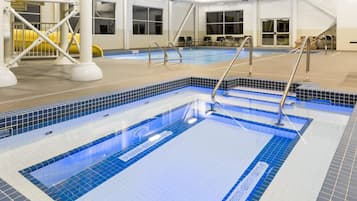 Indoor pool, pool loungers